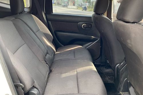 Dijual 2012 Nissan Grand Livina 1.5 SV MT bekas