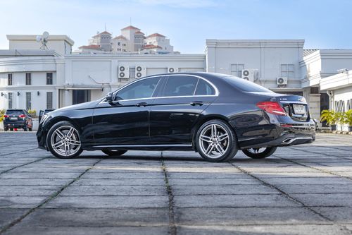 2018 Mercedes Benz E-Class 300 AMG Line tua