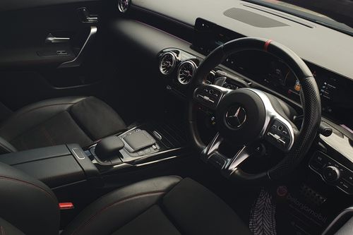 2022 Mercedes Benz AMG A35 2.0L bekas