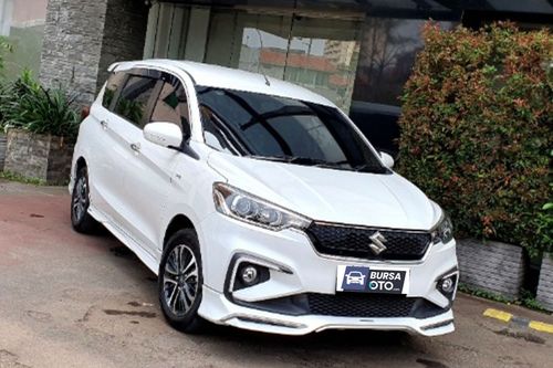 Second hand 2023 Suzuki Ertiga Smart Hybrid SS AT 