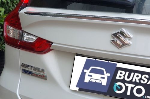 Second hand 2023 Suzuki Ertiga Smart Hybrid SS AT 
