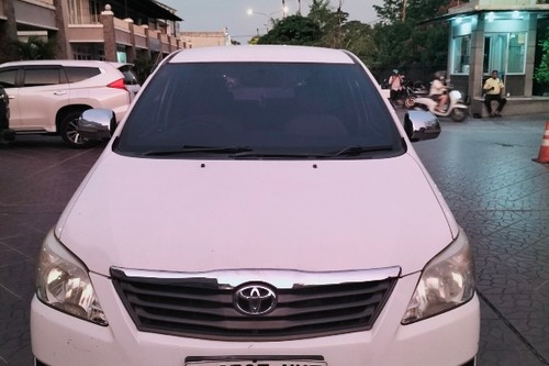 2013 Toyota Kijang Innova 2.5 E MT DIESEL
