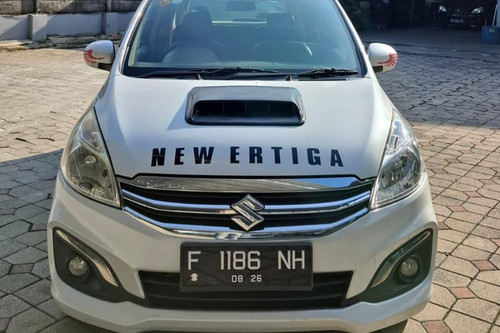 2015 Suzuki Ertiga  GL MT bekas