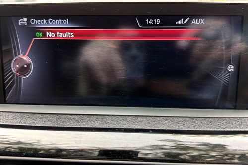 2015 BMW 3 Series Sedan 320d Sport bekas