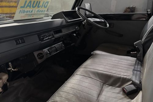 2023 Mitsubishi L300 Pickup Standard tua