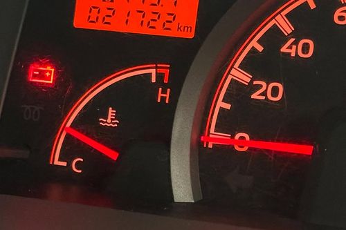 Dijual 2023 Mitsubishi L300 Pickup Standard bekas