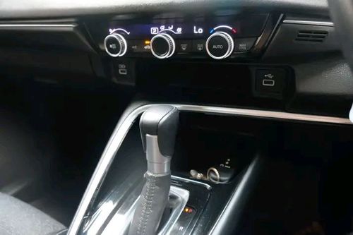 2023 Honda HRV 1.5L SE CVT bekas