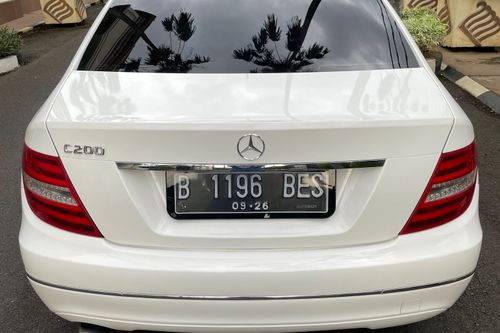 Dijual 2013 Mercedes Benz C-Class Sedan C 200 bekas