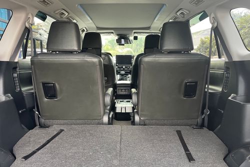 2023 Toyota Kijang Innova Zenix Hybrid EV 2.0L Q HV CVT TSS Modellista