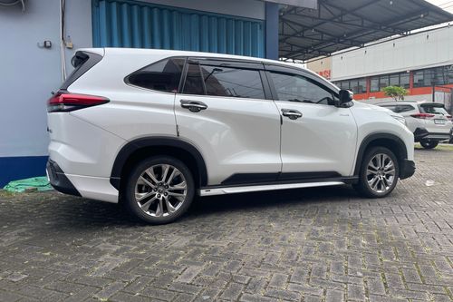 2023 Toyota Kijang Innova Zenix Hybrid EV 2.0L Q HV CVT TSS Modellista bekas