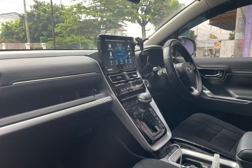 2023 Toyota Kijang Innova Zenix Hybrid EV 2.0L Q HV CVT TSS Modellista tua