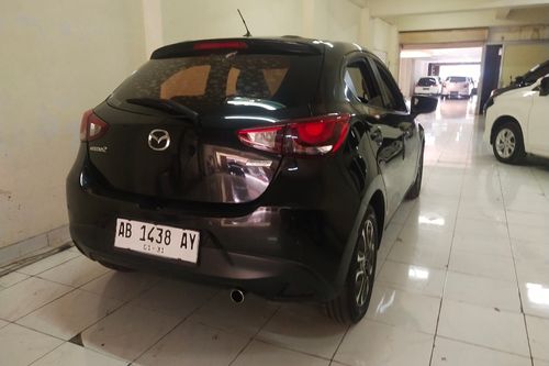 Dijual 2015 Mazda 2 SKYACTIVE R A/T bekas