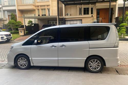 2015 Nissan Serena  2.0L Highway Star AT