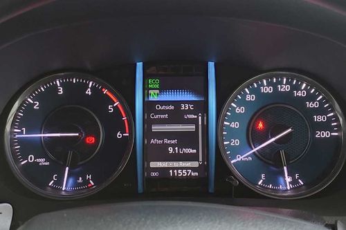 Dijual 2021 Toyota Fortuner VRZ 4X2 TRD 2.4L AT bekas