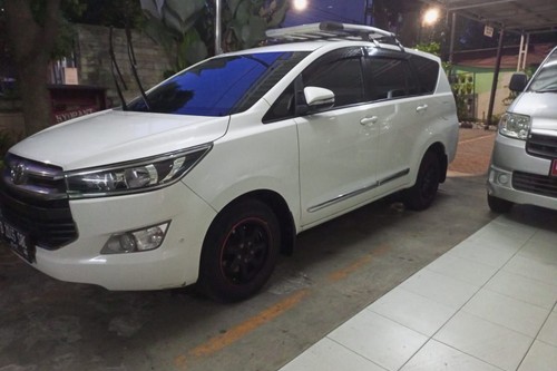 2017 Toyota Kijang Innova REBORN 2.4 V AT DIESEL bekas