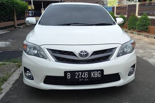 2013 Toyota Corolla Altis  2.0 V AT