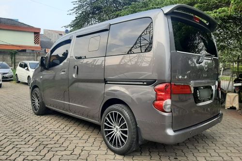 Old 2013 Nissan Evalia 1.5 XV AT