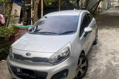 2013 Kia Rio  1.4L AT bekas