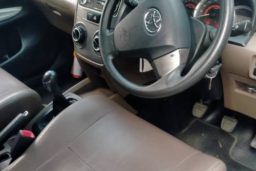Beli mobil bekas