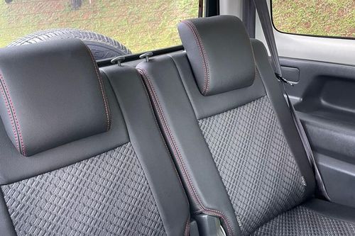 2017 Suzuki Jimny 4x4 1.3L AT bekas