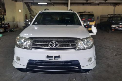 2011 Toyota Fortuner 4X2 2.5L AT TRD
