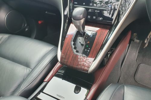 Second hand 2015 Toyota Harrier PREMIUM ADVANCE 
