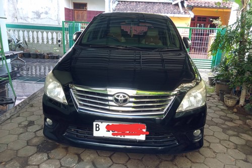 2013 Toyota Kijang Innova 2.0 G AT LUX bekas