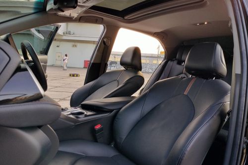 Dijual 2021 Toyota Camry 2.5 HV bekas