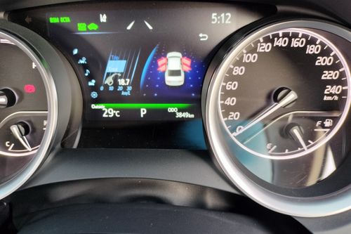 2021 Toyota Camry 2.5 HV bekas