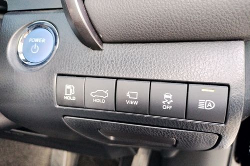 2021 Toyota Camry 2.5 HV bekas