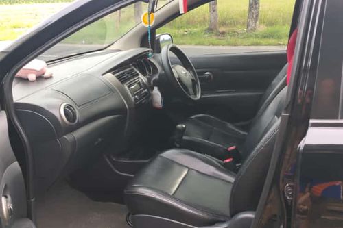 Second hand 2012 Nissan Grand Livina 1.5 XV MT 