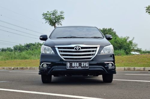 2015 Toyota Kijang Innova V Luxury A/T Gasoline Bekas