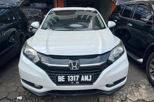 2015 Honda HRV 1.5L E CVT bekas