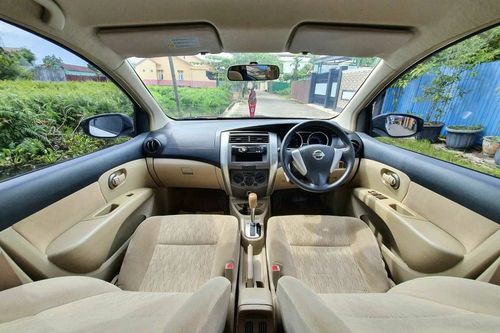 2013 Nissan Livina XR 1.5 MT bekas