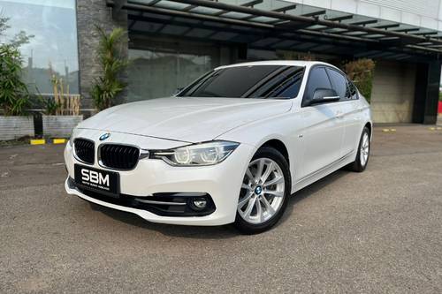 2016 BMW 3 Series Sedan 320i Sport