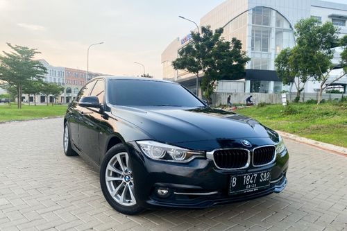 2017 BMW 3 Series Sedan  320i M Sport Limited