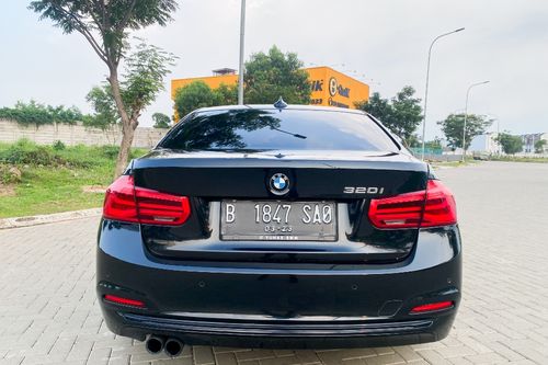 Beli mobil bekas