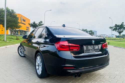 2017 BMW 3 Series Sedan 320i M Sport Limited bekas