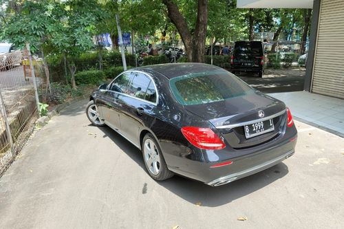 2017 Mercedes Benz E-Class E 250 CGI AT bekas
