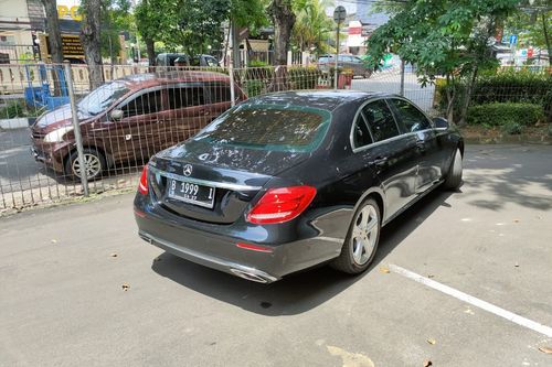 2017 Mercedes Benz E-Class E 250 CGI AT bekas