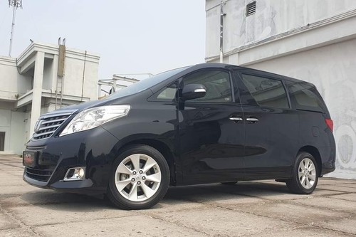 2014 Toyota Alphard  2.4 AT