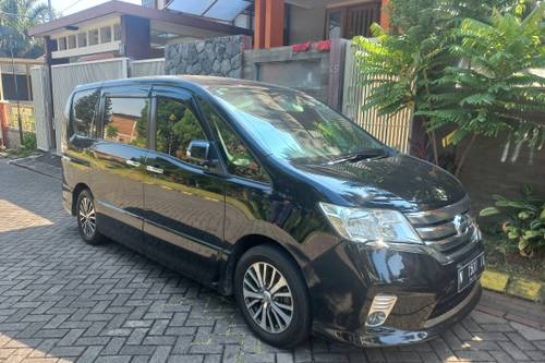 2013 Nissan Serena  2.0L Highway Star AT Bekas