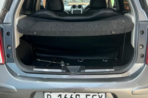 Dijual 2012 Nissan March 1.2L MT bekas