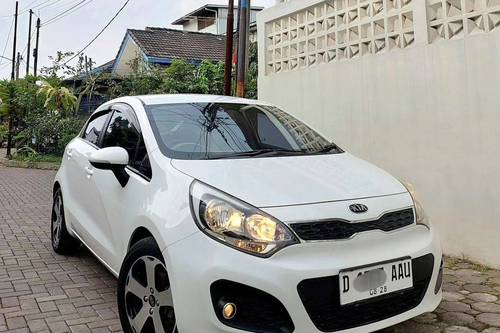 2013 Kia Rio  SE 1.4L AT bekas