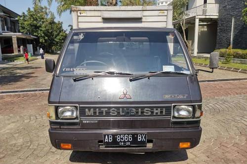 Used 2015 Mitsubishi L300 Cab & Chasiss