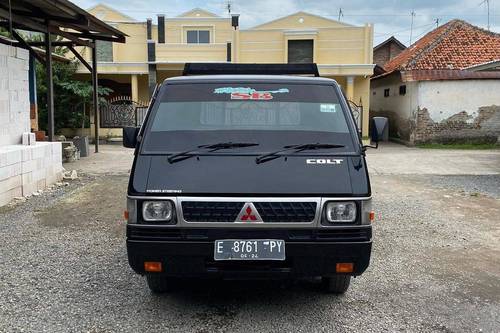 2019 Mitsubishi L300 Pickup Standard bekas