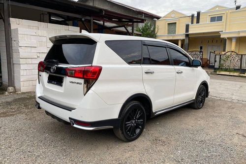 2018 Toyota Venturer 2.4 AT