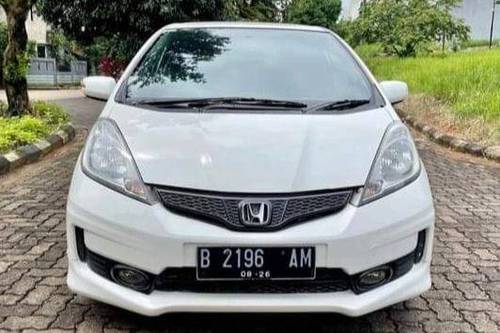 2011 Honda Jazz  1.5L RS AT bekas