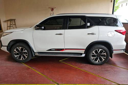 2018 Toyota Fortuner 4X2 2.5L MT TRD bekas