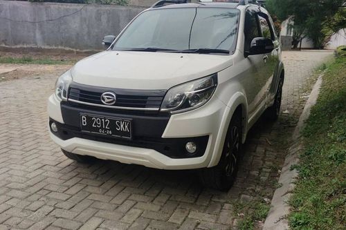 2016 Daihatsu Terios R M/T tua
